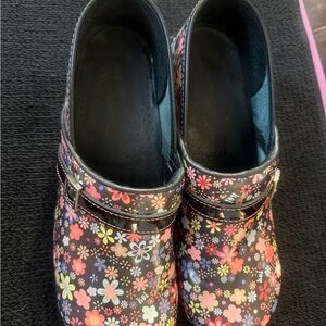 Sanita Floral Women's Clogs - Like New-Worn in my house -Black and Multicolor